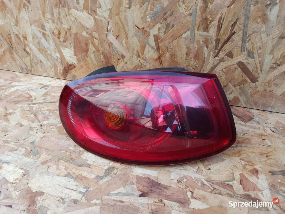 Fiat Bravo lampa prawy tył tylna Ksawerów