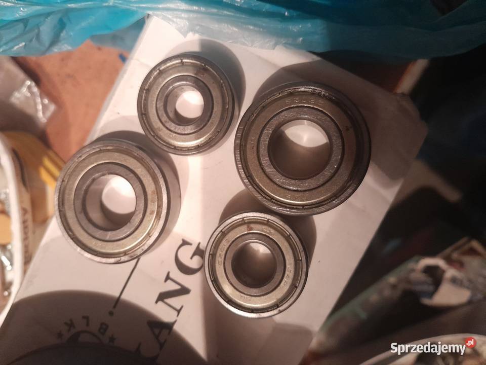 Świece iskrowe do samochodów i motocykli z prl Motoryzacja Kowalewice