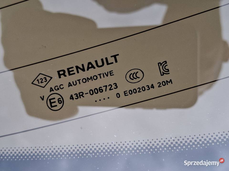 RENAULT CAPTUR 2 II SZYBA KLAPY BAGAŻNIKA TYŁ sprzedam