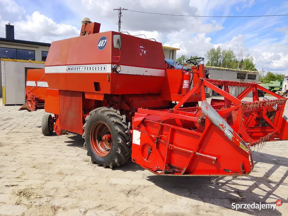 Kombajn zbożowy Massey Ferguson 487 sieczkarnia Massey Ferguson Kombajny Skaryszew