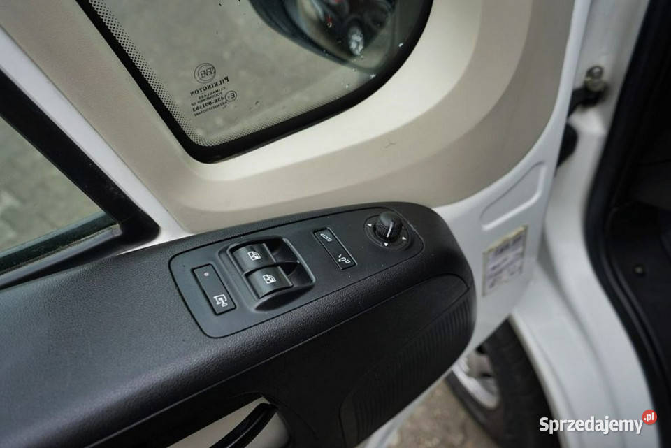 Peugeot Boxer 30HDI Klima 177 2012r tempomat