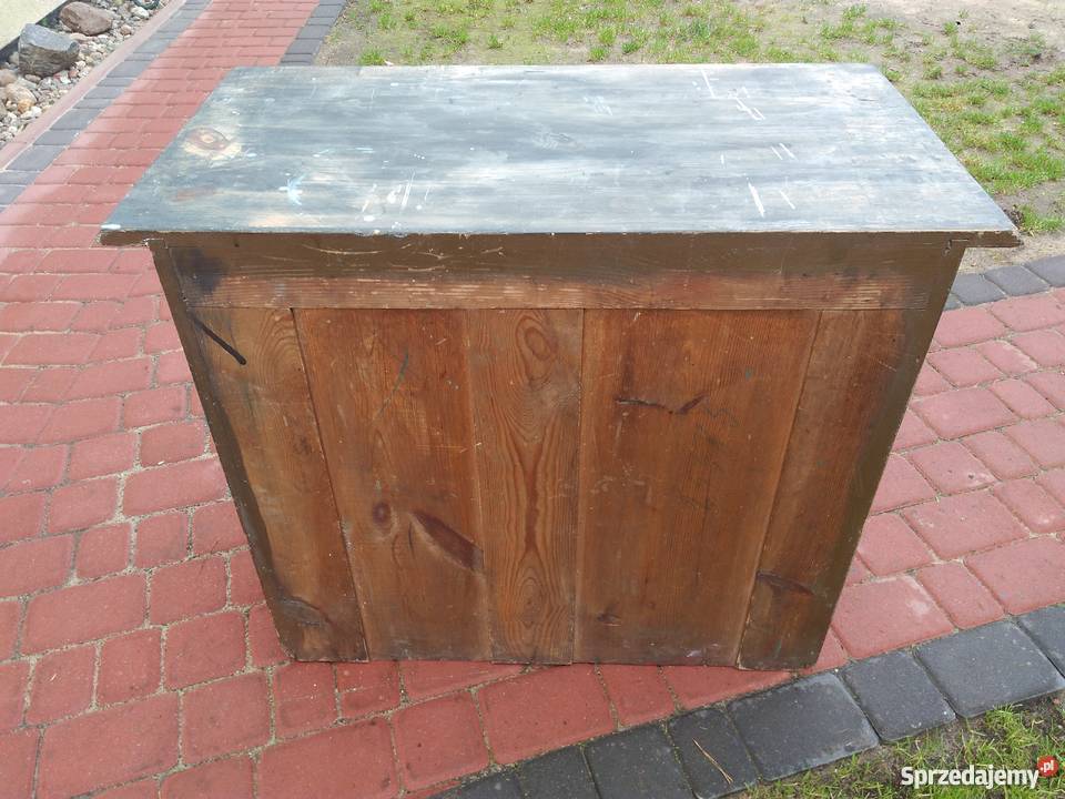 Komoda w starym stylu