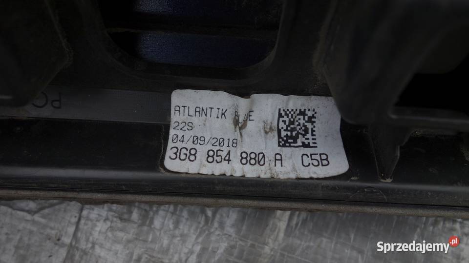 LISTWA DRZWI PRAWY PRZÓD VW ARTEON Ruda Śląska