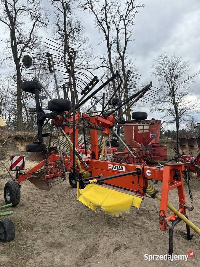 Zgrabiarka dwukaruzelowa Fella TS 671 2005 Fella Zgrabiarki i przetrząsacze Łyse