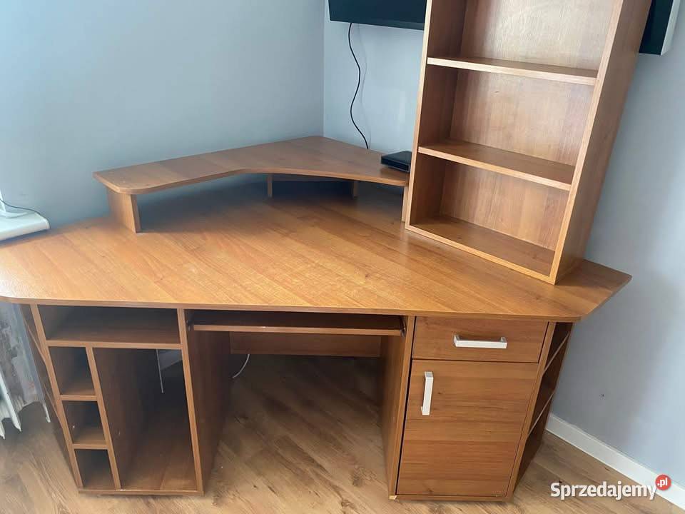 Biurko z płyty wiórowej Poznań
