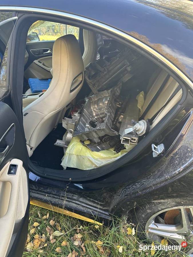 Mercedes CŁA 250 Stobierna