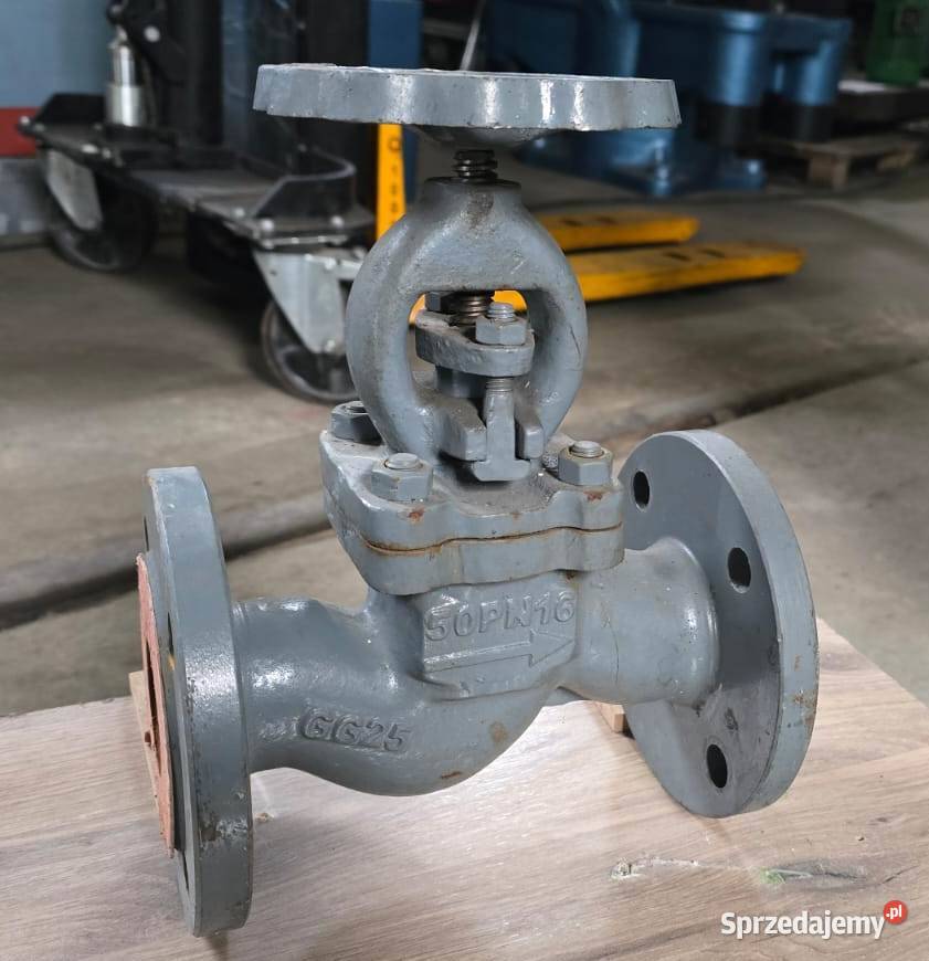 Zawór zaporowy grzybkowy kołnierzowy 50PN16