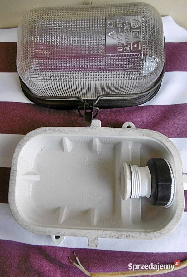 Lampa hermetyczna kanałowa OPKZ 60 gwint E 27
