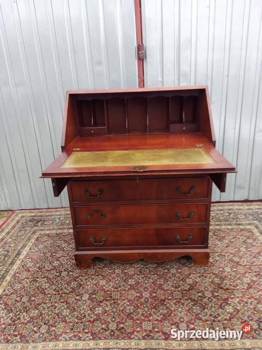 Sekretarzyk sprzedam Borówno sprzedam