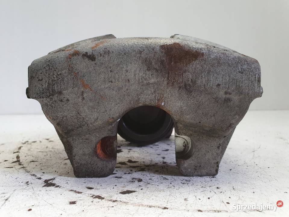 Volvo S60 III XC60 II PRZEDNI ZACISK HAMULCOWY Układ hamulcowy sprzedam