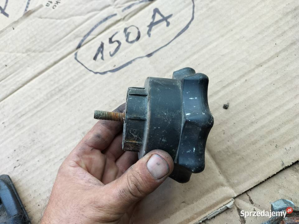AUDI 100 C4 A6C4 4A0803899 UCHWYT MOCOWANIE KOŁA Kamień-Kolonia sprzedam