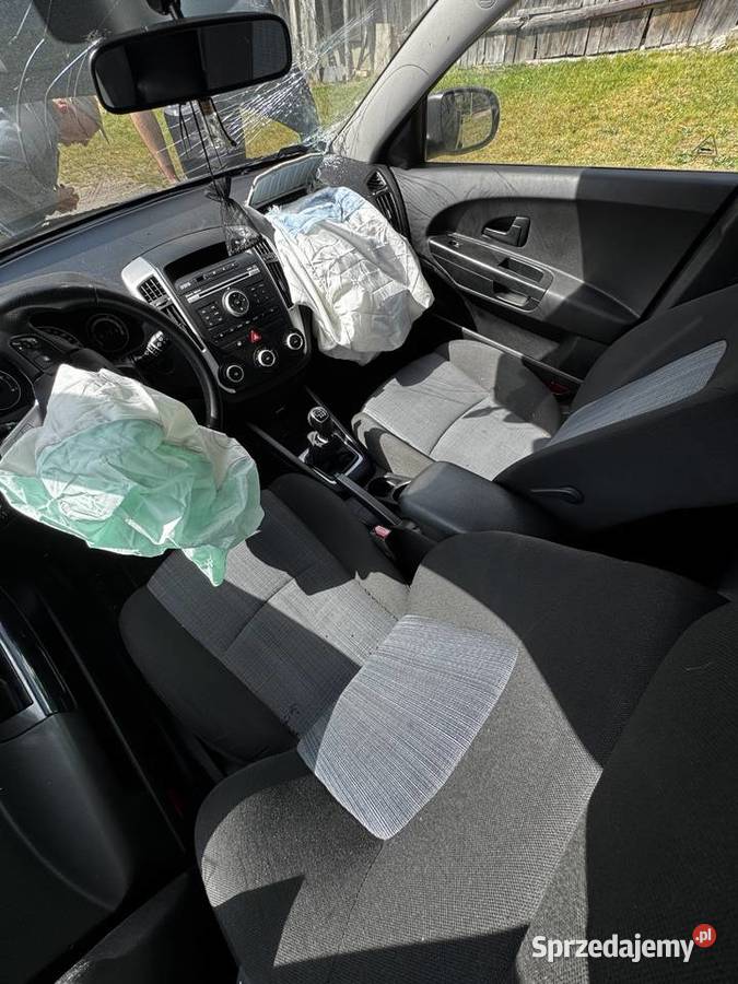 Kia ceed uszkodzona