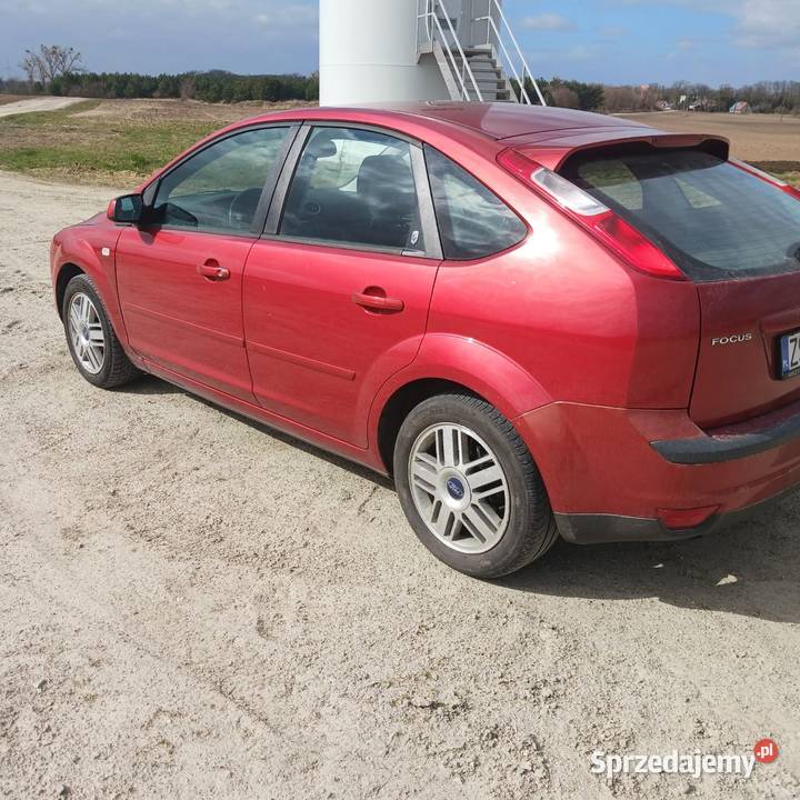 Ford Focus 18 Benzyna światła przeciwmgielne