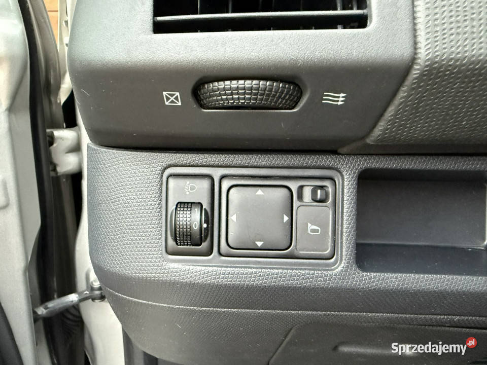 Nissan Micra 10r ładna zadbana bezwypadkowa z 66KM