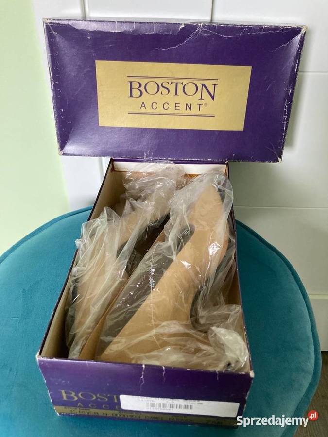 Nowe skórzane beżowe nubukowe buty Boston Accent Czółenka Nisko