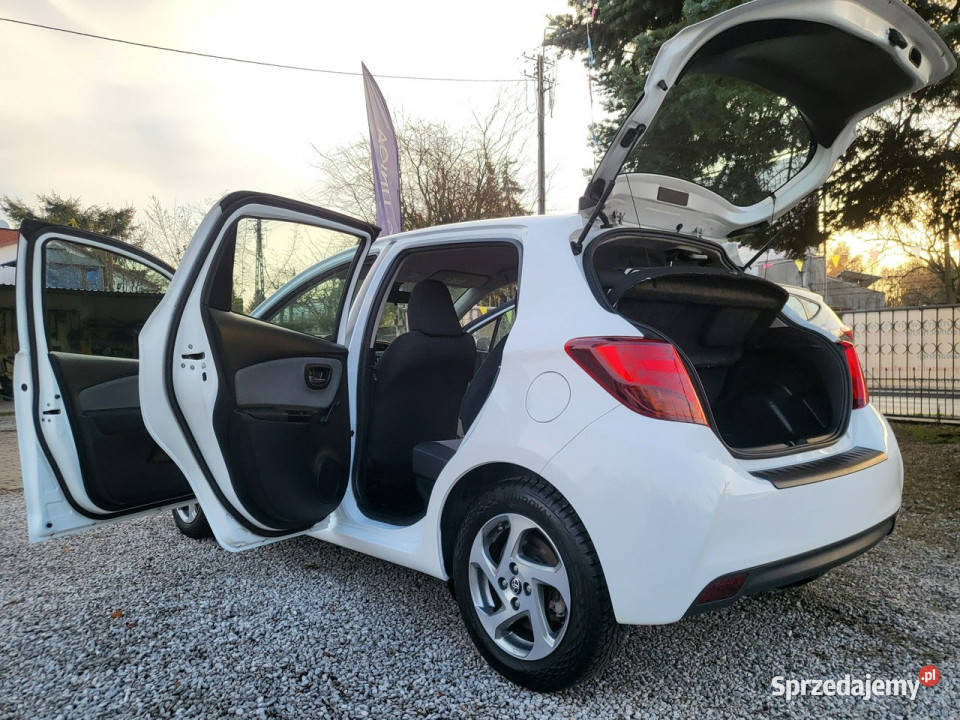 Toyota Yaris 15 Hybrid 100 Org Przebieg 132 I Pabianice sprzedam