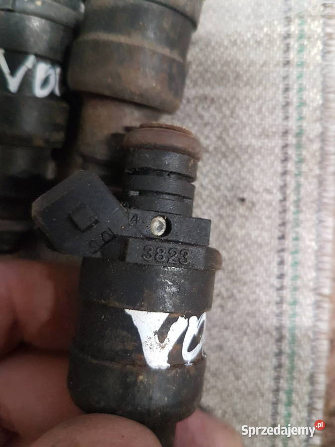 VOLVO 460 440 16 WTRYSKIWACZ PALIWA SIEMENS DEKA Wtryskiwacze Turkowice