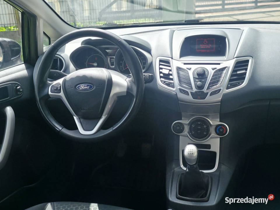 Ford Fiesta 14 Benzyna Serwisowany Gwarancja garażowany Piekoszów sprzedam