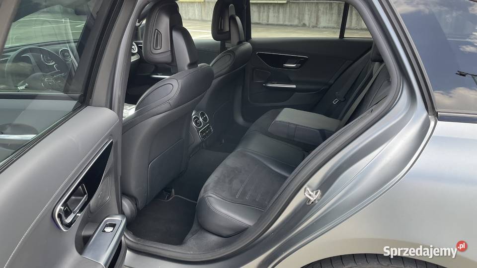 MercedesBenz Klasa C 220 d mHEV 4Matic AMG salon welurowa tapicerka