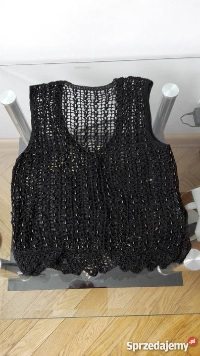 AŻUROWA KAMIZELKA CZARNA Z CZARNYMI KORALIKAMI Topy i koszulki