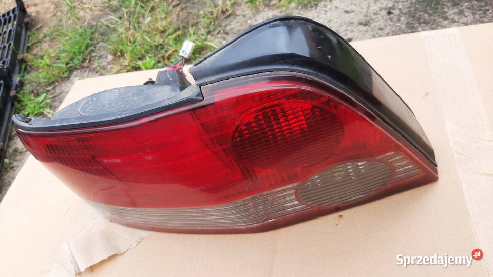 lampa tylna lewa Mitsubishi Galant VIII sedan Dębno