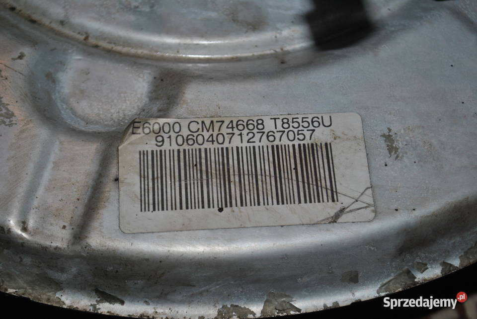 Zwrotnica lewy tył BMW E60 E61 mały przebieg Zawieszenie i układ kierowniczy Poręba sprzedam