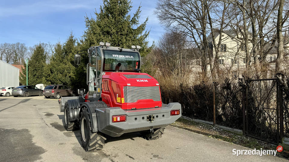 Ładowarka KMM 825T teleskop udźwig 3T sprzedam