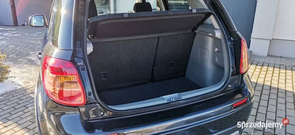 Suzuki SX4 16 Comfort 4WD Zadbany Mały przebieg Rok produkcji 2011 Zaczernie