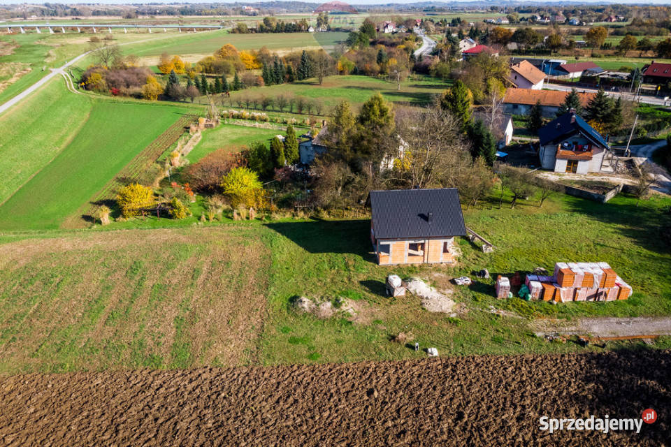 Dom Trasie RowerowejPuszcza Niepołomicka 95.38m2