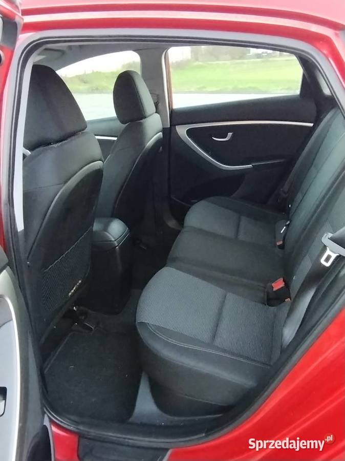 Hyundai I30 Hyundai i30 II16CRDI 110 czerwony