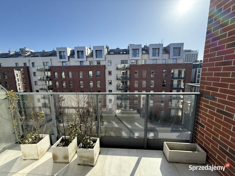 2 pokoje z halą garażową Gdańsk Śródmieście balkon