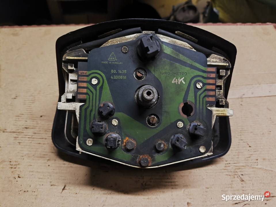 Licznik zegar prędkościomierz fiat 126p maluch Lutoryż
