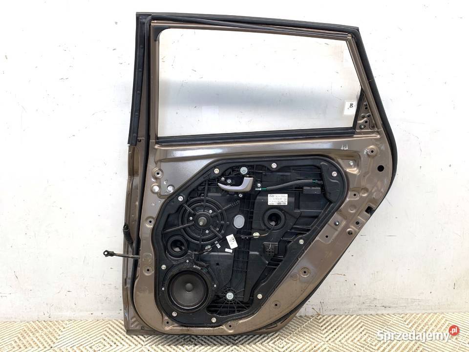 DRZWI PRAWY TYŁ HYUNDAI i30 Kombi SATIN AMBER sprzedam