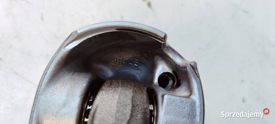 TŁOK KORBOWÓD AUDI A4 B9 A5 8W A6 VOLKSWAGEN Przystajń sprzedam