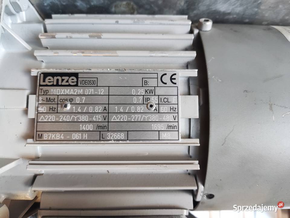 Motoreduktor prosty 025kw 400V 31obrmin kryza Libusza sprzedam