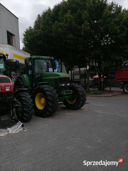 JOHN DEERE