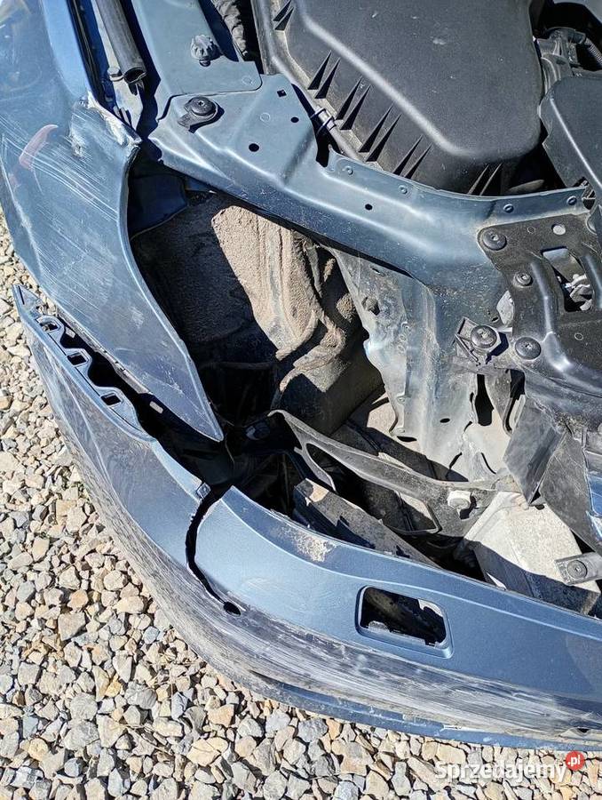 BMW 5 e61 520d 2009r uszkodzona lakier metallic Dębowa Kłoda