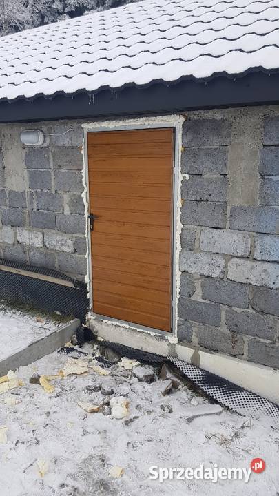 Bramy garażowe na wymiar Uchylne dwuskrzydłowe Tarnobrzeg