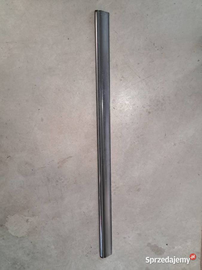 LISTWA DOLNA DRZWI PRAWYCH MERCEDES W123 COUPE osobowe Cieszyn