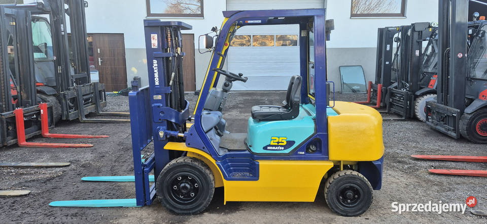 Wózek Widłowy KOMATSU FD25T Diesel Triplex 430 m Małkinia Górna sprzedam