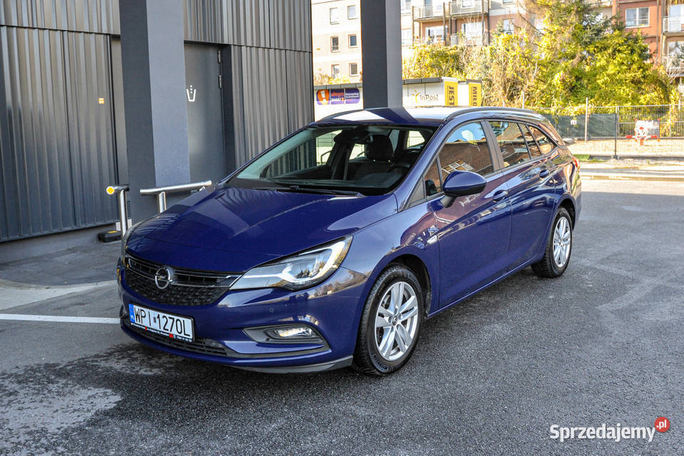 Opel Astra 16CDTI Bezwypadkowa 2017 r dolnośląskie Wrocław