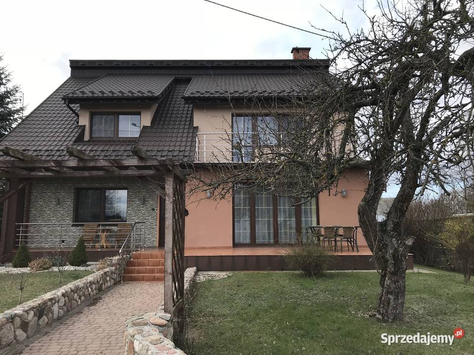 Dom jednorodzinny o pow uż 200 m2 Salamony k mieszkalny