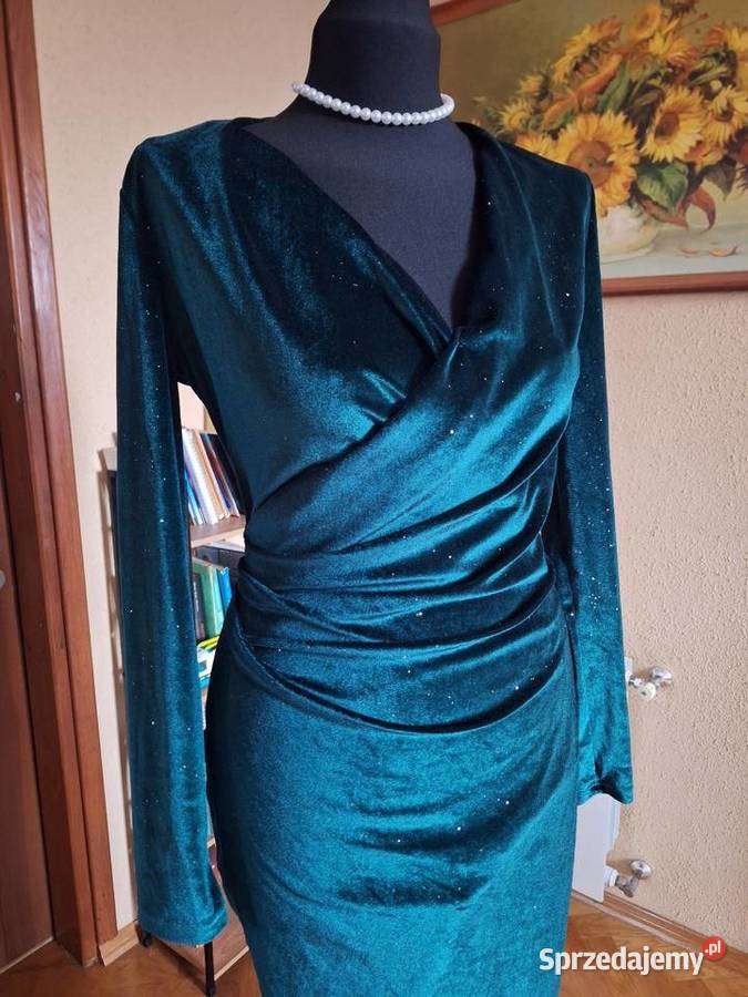 Suknia butelkowa zieleń z połyskiem podkarpackie Strzyżów