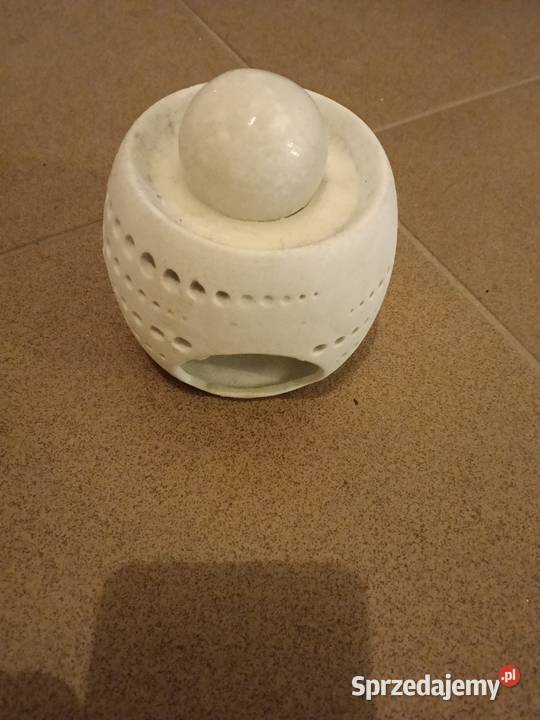 ceramiczna lampa zapachowa w matowej beli Olsztyn