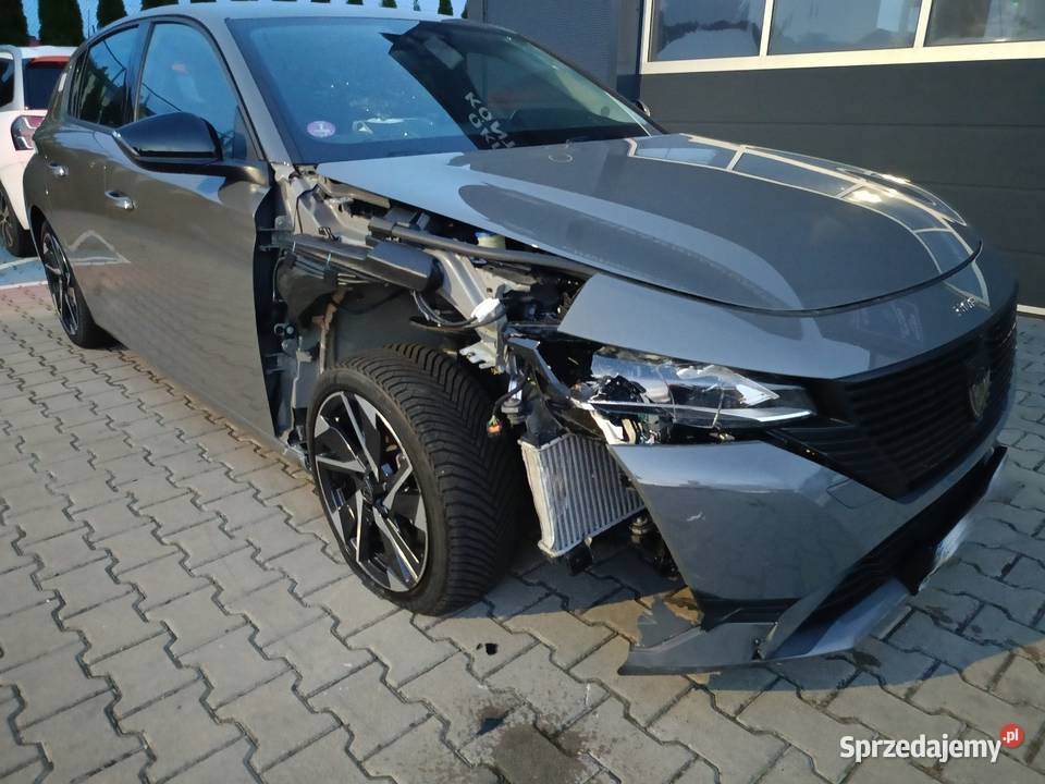 Peugeot 308 hybryda plug in uszkodzony Kawęczyn