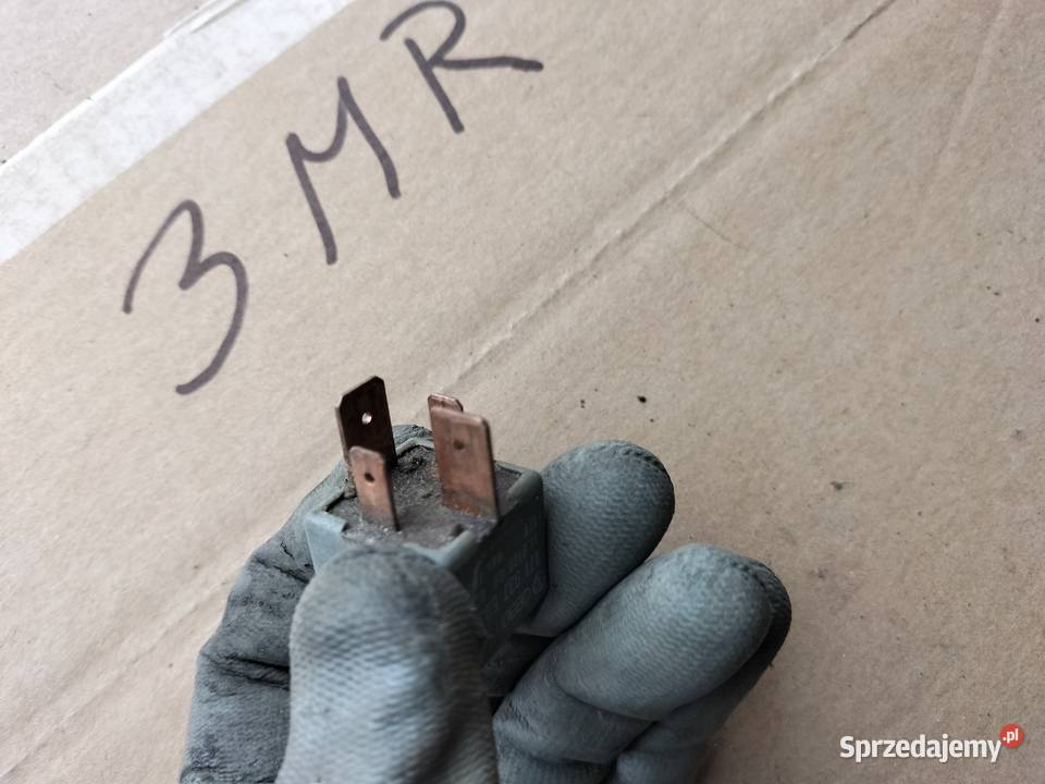 Przekaźnik VW SEAT AUDI SKODA 17 171937503A sprzedam