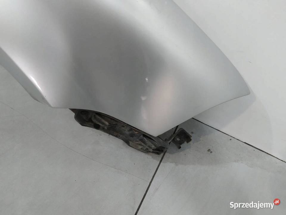 BŁOTNIK PRAWY PRZÓD SREBRNY LIFT FL 02R Rok produkcji 2002