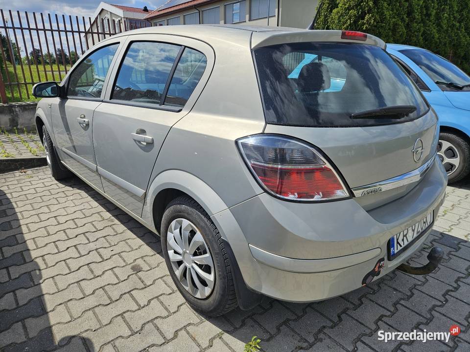2007 Opel Astra H 14 16V benzyna Uszkodz Silnik Hatchback Astra Kraków