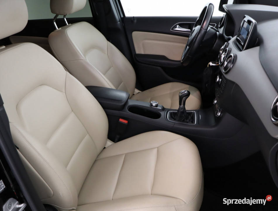 Mercedes B B 180 CDI asystent parkowania Bielany Wrocławskie