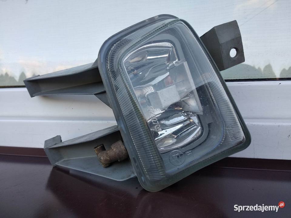 Opel Astra F halogen prawy lampa przeciwmgielna